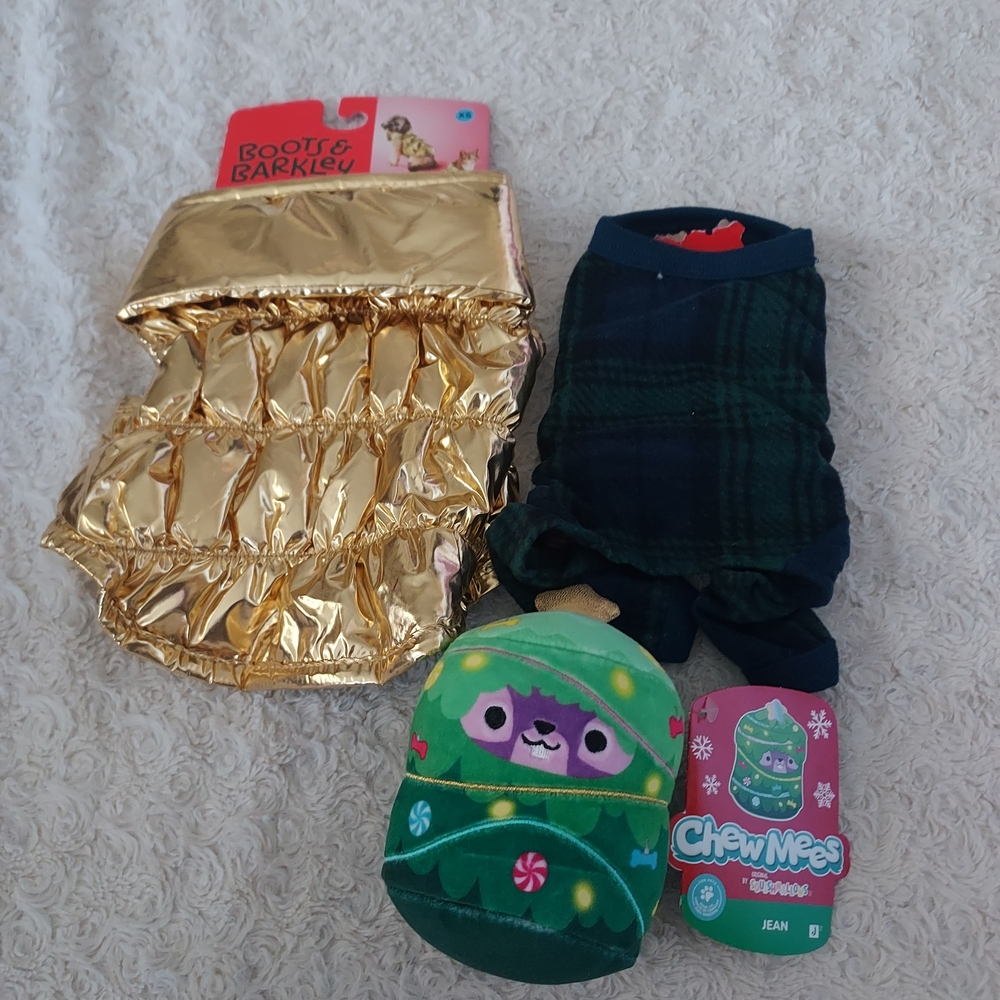 Boots & Barkley XS Gold Puffer Jacket Blue Green Plaid PJ & Chew Mees Toy Bundle